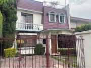 Casa en Venta. Arboledas. Seguridad