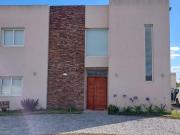 CASA EN VENTA AREA 60