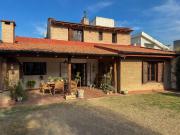 Casa en venta Arguello 4 dormitorios Apta Crédito