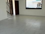 Casa en venta atras de Plaza Explanada con 3 recámaras