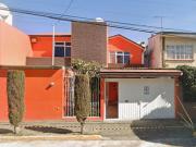 CASA EN VENTA Av 35 Ote 820, Ladrillera de Benítez,...