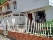 CASA EN VENTA AV. MORAN