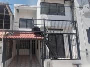 CASA EN VENTA BARRIO ALTOS DEL PEÑON. GIRARDOT C/MARCA