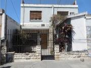 CASA EN VENTA BARRIO COLON 4 DORMITORIOS
