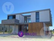 Casa en venta Barrio Cruz del Sur, Canning