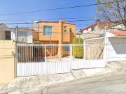 CASA EN VENTA BARRIO DE SANTA BARBARA TOLUCA