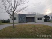 casa en venta Barrio El Refugio Haras Santa Maria