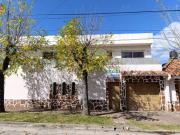 Casa en Venta Barrio Grand Bourg Los Pinos I