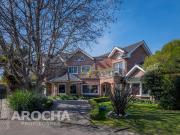 CASA EN VENTA BARRIO NEW FIELD, quilmes