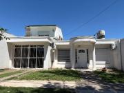 CASA EN VENTA BARRIO OESTE 4 DORM. ESPERANZA