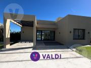 Casa en venta Barrio San Felipe, Canning