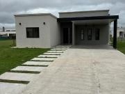 Casa en venta Barrio San Felipe, Canning