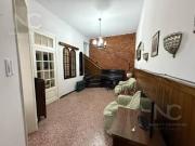 CASA EN VENTA BERNAL ESTE!