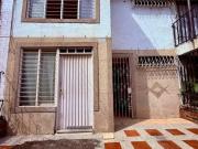 CASA EN VENTA BIFAMILAR EN LA RIVERA NORTE DE CALI