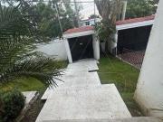 Casa en venta Bosques de la Victoria uso de suelo mixto...