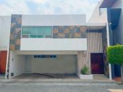 CASA EN VENTA – BOSQUES DE ZAVALETA