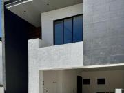 CASA EN VENTA BOSQUES DEL VALLE $7,600,000