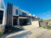 CASA EN VENTA BOSQUES DEL VALLE III