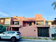 CASA EN VENTA BUGAMBILIAS PRIMERA SECCIÓN