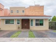 Casa en Venta, Bugambilias, Primera Sección, Zapopan,...