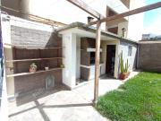 Casa en venta c/ cochera en 5. ª Sección