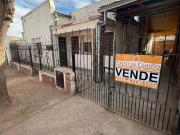 Casa en venta c/ cochera en Cinco Saltos
