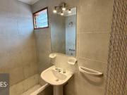 Casa en venta c/ cochera en Godoy Cruz