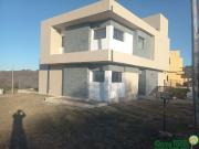 Casa en venta c/ cochera en La Hornilla