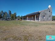 Casa en venta c/ cochera en Los Chañares