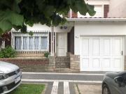 Casa en venta c/ cochera en Quilmes