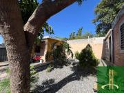 Casa en venta c/ cochera en San Juan