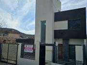 Casa en venta c/ cochera en San Nicolás