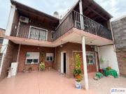 Casa en venta c/ cochera en Villa Gobernador Gálvez
