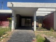 Casa en venta c/ cochera en Villa Hipódromo