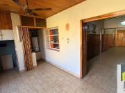 Casa en venta c/ cochera en Villa Nueva