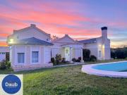 Casa en venta c/ cochera y pileta en Bº Paihuén U$S 140.000