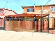 Casa en venta c/ estacionamiento en Laguna Sur
