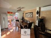 Casa en venta c/ estacionamiento en Maipú