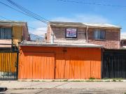 Casa en venta c/ estacionamiento en Sótero del Río
