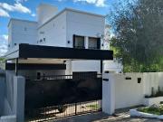 Casa en venta c/ parque y pileta en San Nicolás