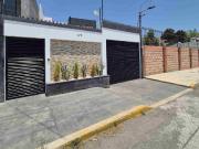 CASA EN VENTA CACALOMACAN