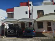 En Venta Casa amplia de 2 pisos con local comercial en...