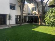 Casa en VENTA, Calle Cerrada en parte baja San Jerónimo