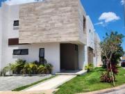 Casa en Venta Cancun en Esquina Residencial Rio...