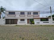 Casa en Venta Carretas, Pie de calle, 5 Cuartos, 3 Salas Tv