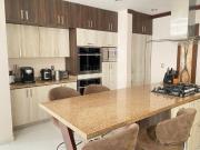 Casa en Venta Casa Fuerte, Coto Baluarte, Tlajomulco de...