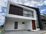 Casa En Venta Cascatta Lomas De Angelópolis