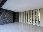 CASA EN VENTA – CASTAÑOS DEL VERGEL