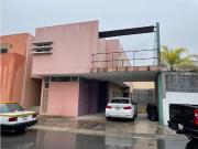 CASA EN VENTA CENTRIKA LAS PALMAS CON TERRENO EXCEDENTE hz