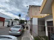 CASA EN VENTA ZONA CENTRO, A ESPALDAS DE PASEO MONTEJO...